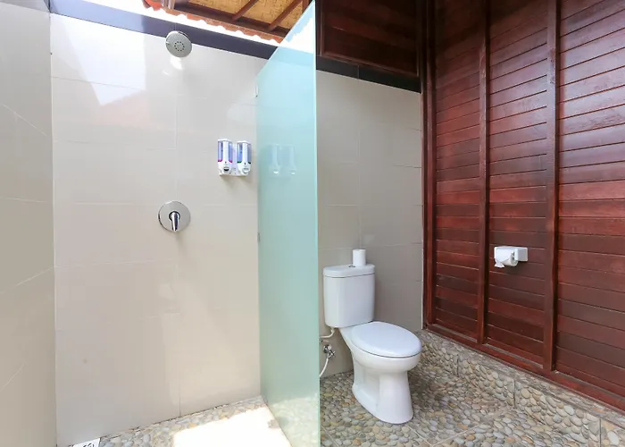 ホリデーパーク Taman Sari Lembongan レンボンガン島