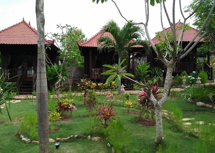 Taman Sari Lembongan ホリデーパーク 3*